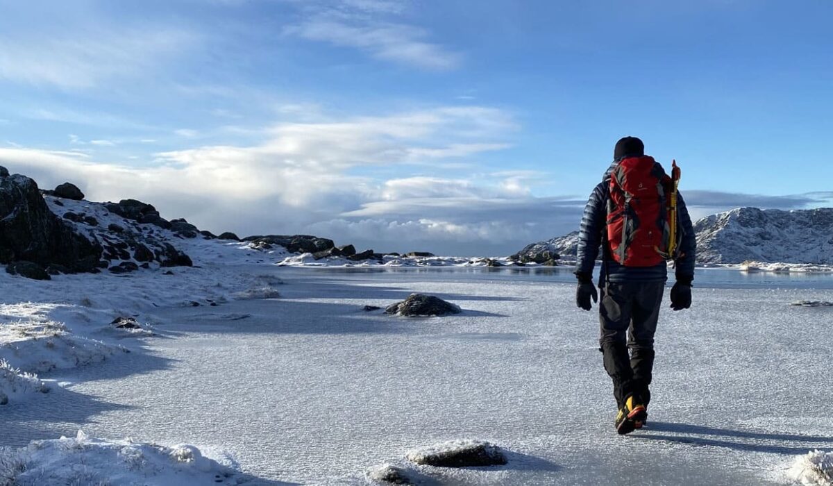 Frozen tarn on crinkle crags blog images